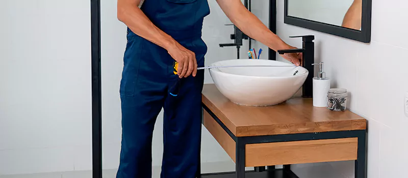 Plumber for Plumbing Repair And Installation Services in Greensborough, Toronto