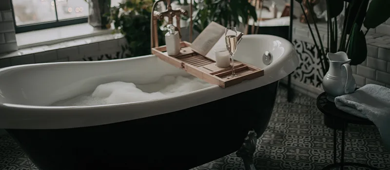 Full Bed Bathtub Replacement in Greensborough, Toronto